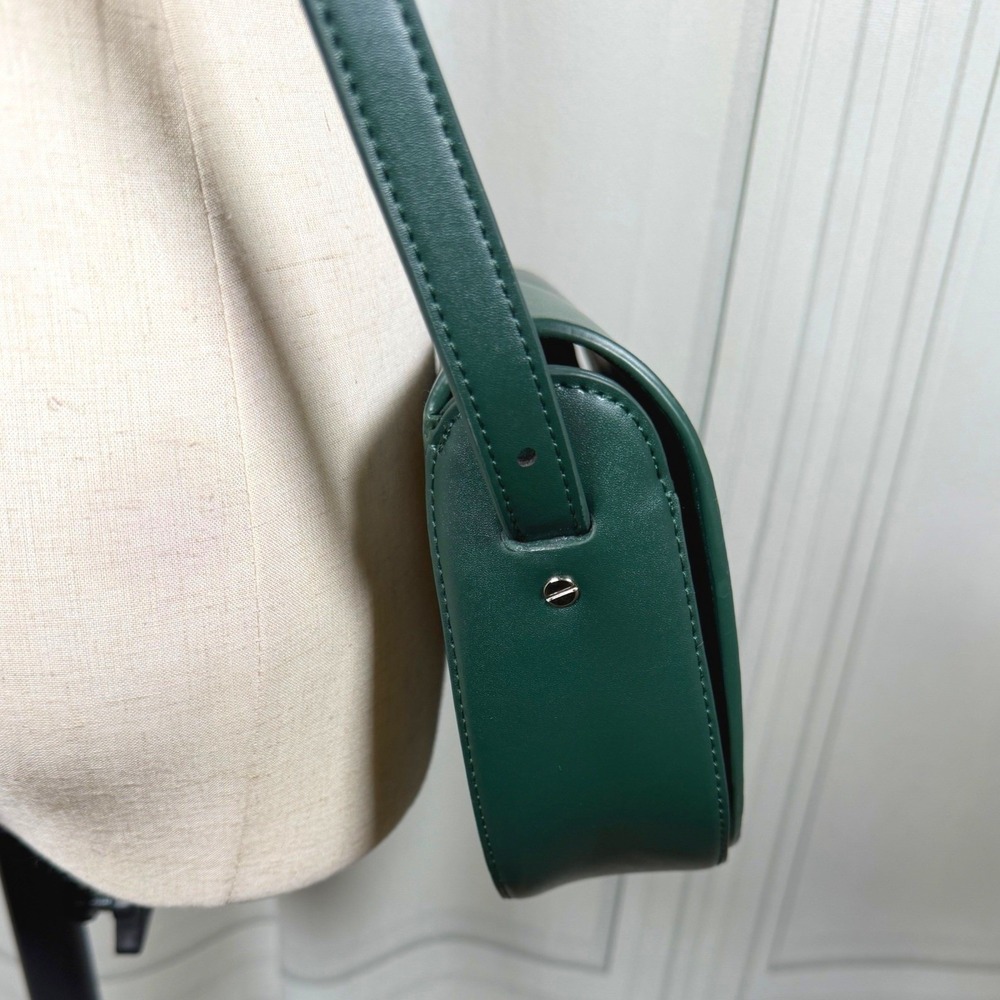 Urban Outfitters Forest Green Saddle Crossbody Bag Silver Turnlock Accent - Picture 7 of 16